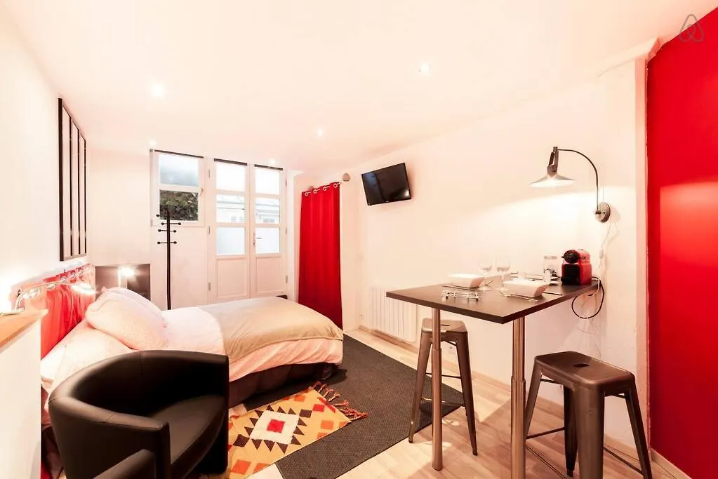 Le Studio De La Place Saint-Jean Du Vieux Lyon Ail Apartmán